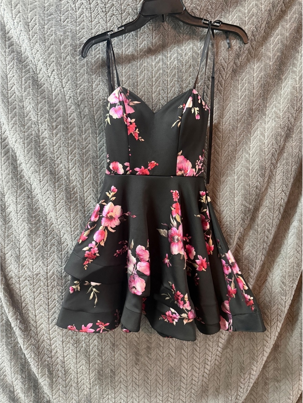 B. Darlin Black Floral Fit and Flare Dress Size 2/4